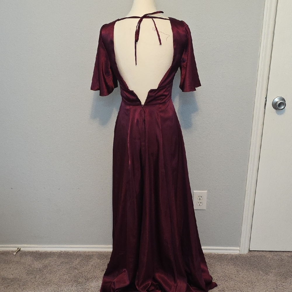 Signature Flutter Sleeve V-Neck Maxi Dress Color: Wine - Picture 5 of 7